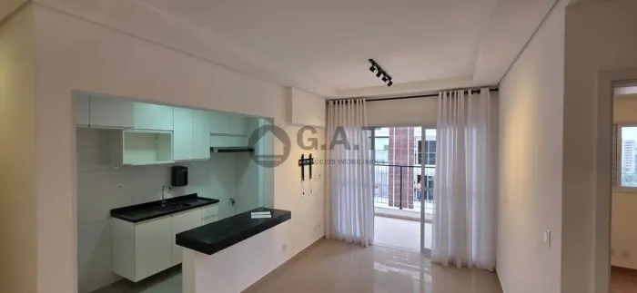 Aluguel de Apartamento de 2 Quartos no Parque Campolim, Sorocaba-SP: 2 Salas, 2 Banheiros,