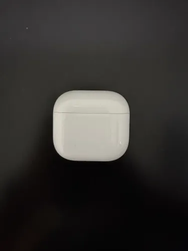 AirPods 4