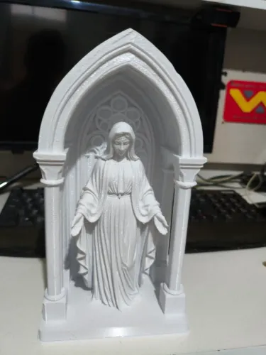 Imagem nossa senhora impressa em 3d