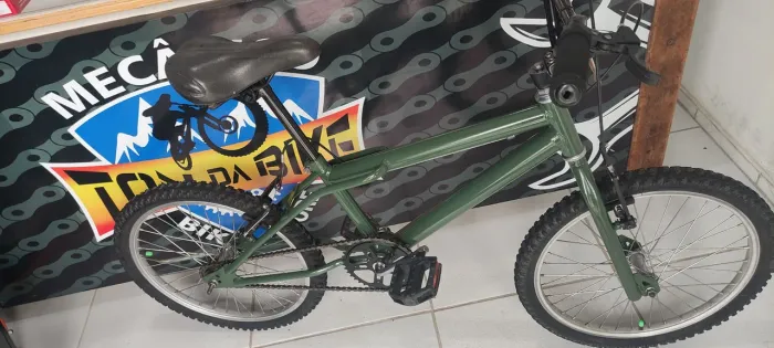 Bike Cross aro 20 impecável.
