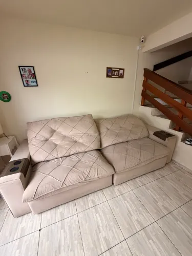 Sofá retrátil molas ensacadas 