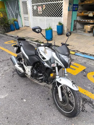 CB 300 R 2010 80.000km no mel