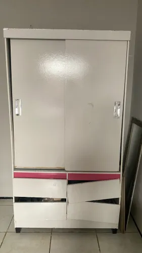 Guarda roupa infantil