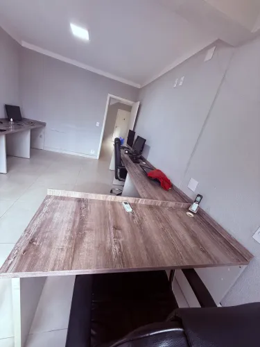 Mesa Escritorio para 5 lugares em L