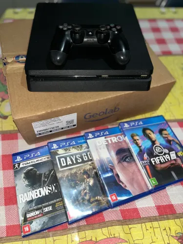PS4 Slim 1TB + Controle Original + 4 Jogos | Muito Conservado