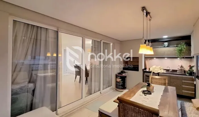 Apartamento com 167 m², 3 quartos sendo 1 suíte à venda localizado na Rua José Gomes Falcã