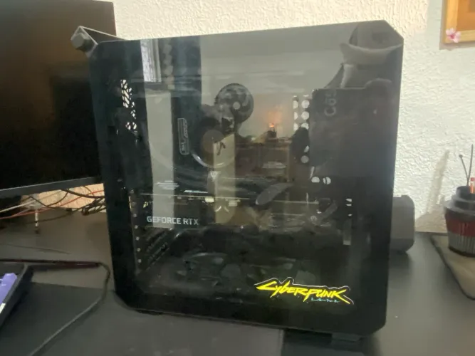 Gabinete cooler master Qube 500