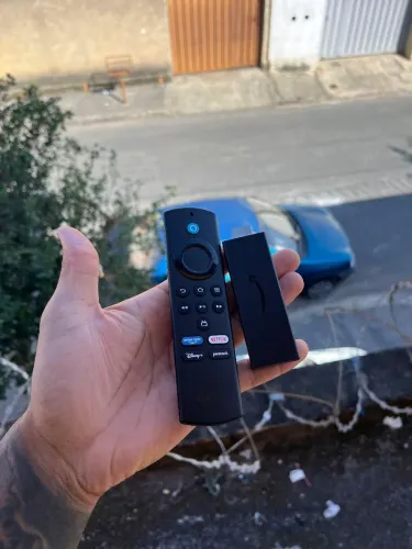 Amazon Fire Stick 3 Ger Full HD 4K bivolt controle remoto de Alexa