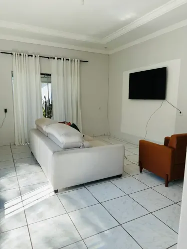Imóvel para venda com 130 metros quadrados com 4 quartos em Jardim Comodoro - Cuiabá - MT