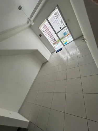 Aluga-se Casa em Privê em Pau Amarelo