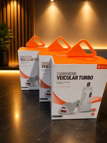 Carregador Veicular Turbo/2 entradas USB, Com cabo para Iphone