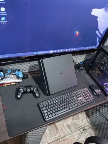 Playstation 4 Slim 1 TB