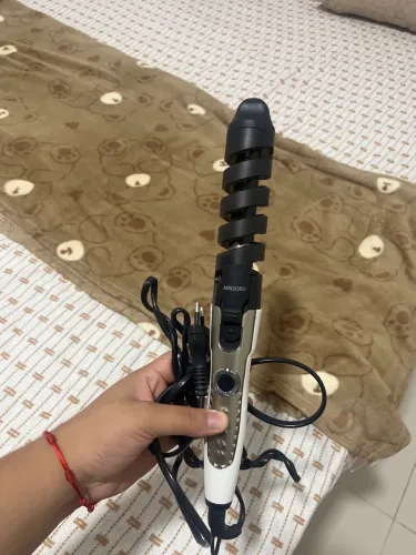 babyliss, usado por 1 mês, quem quiser comprar chama