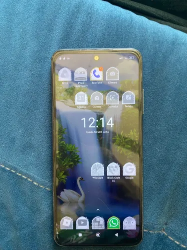 Celular à venda