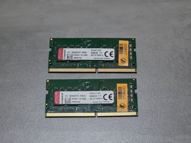 Memória DDR4 16GB (2x8GB)