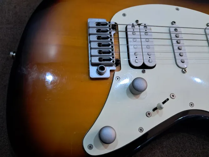 Guitarra stratocaster Koreana