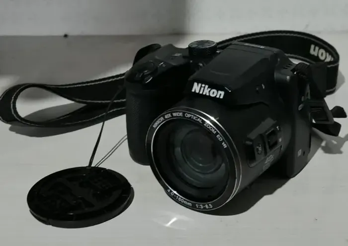 Câmera Nikon CoolPix B500