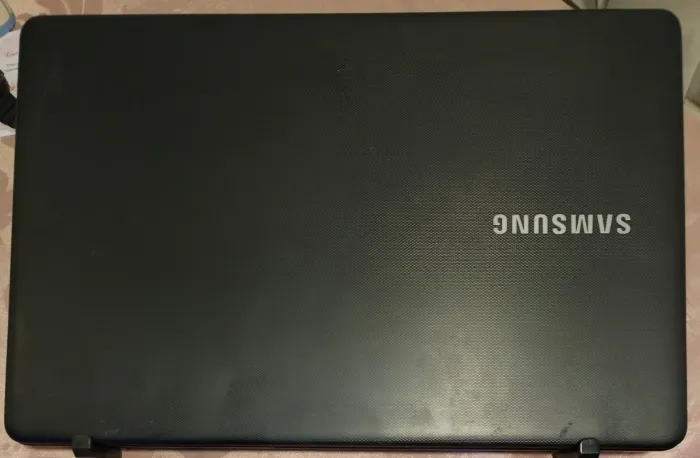 Notebook Samsung NP300E5K