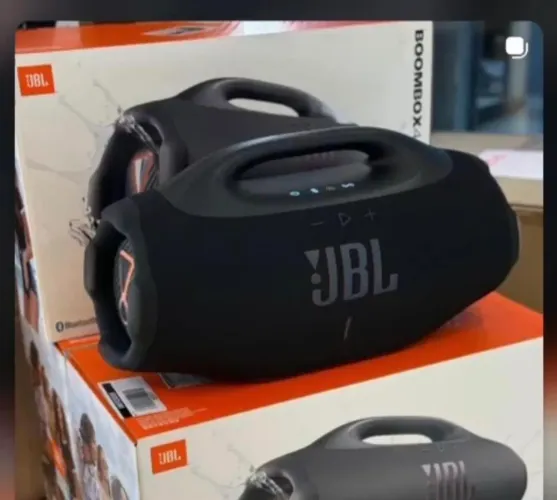 Bombox 4