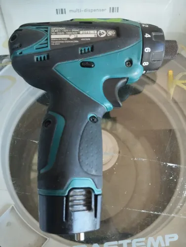 Parafusadeira Makita 10.8 volts