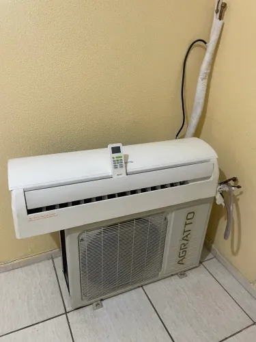 Vendo ar-condicionado sprint de 18 mil BTUs gelando bem, aceito oferta