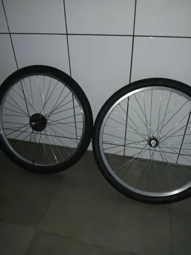 Pneu montado bike, aro 26, vbrake