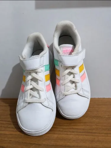 Tênis infantil adidas