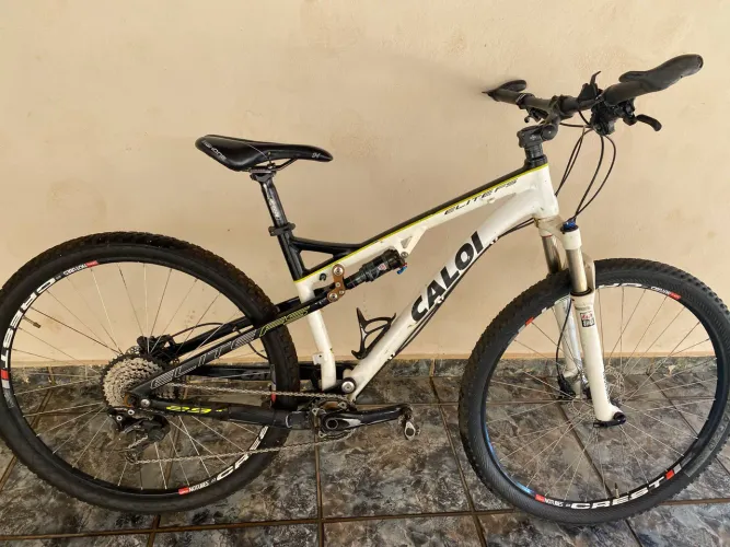 Bicicleta Caloi elite fs 29 full top de linha