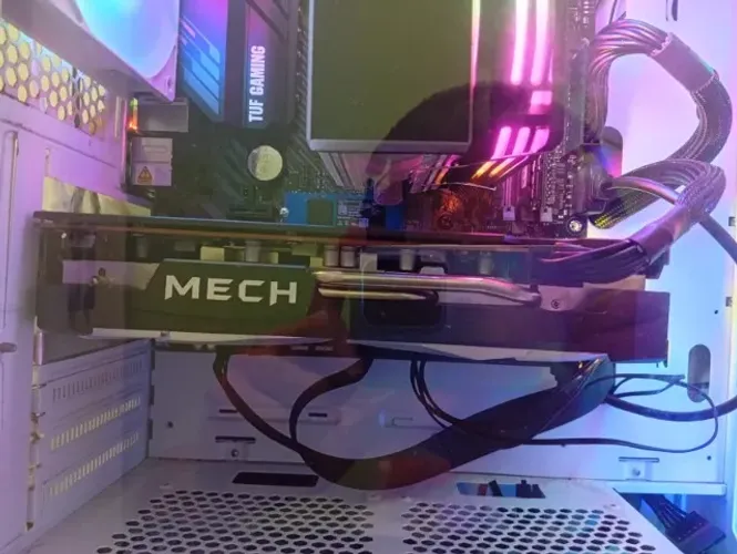 PLACA DE VIDEO RX 6650XT