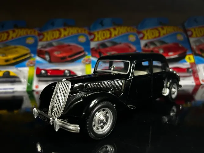 Citroën 15cv Burago 1/24