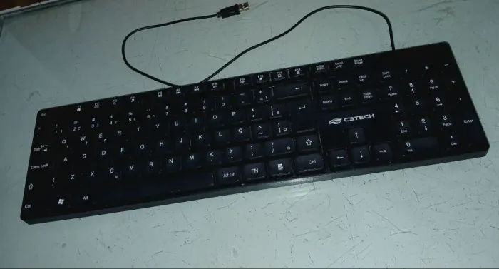 Teclado C3Tech USB com fio