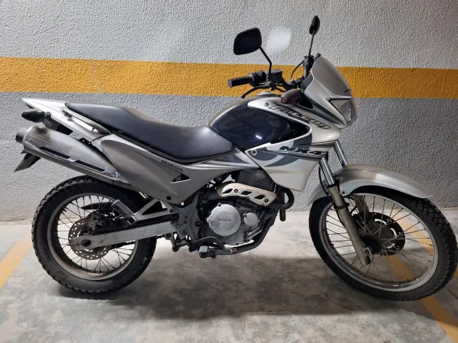 Vendo Moto Honda Falcon