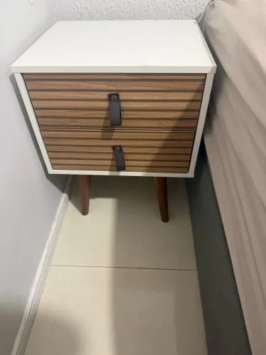 Mesa de cabeceira