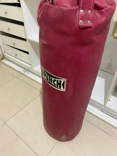Saco de Pancada em Couro Punch -