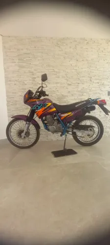 Nx 200 roxa 1999