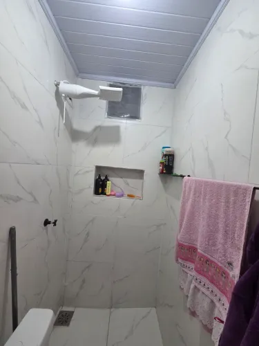 Pedreiro com acabamento porcelanato
