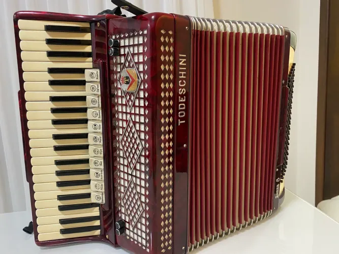 Acordeon Todesquine Super 08