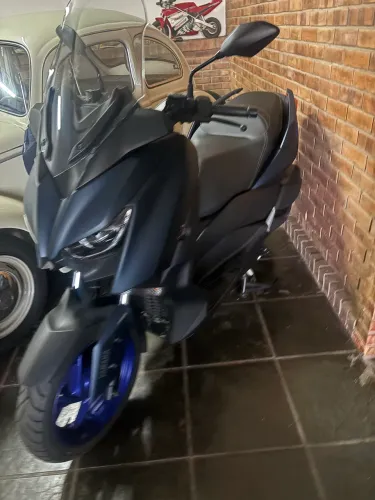 XMax 250