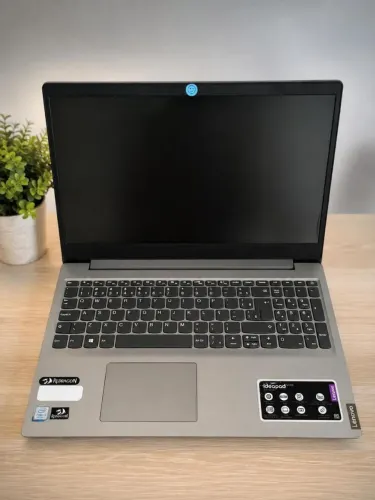 Notebook lenovo i3 8th, 4gb ram, ssd256gb, hd 1tb