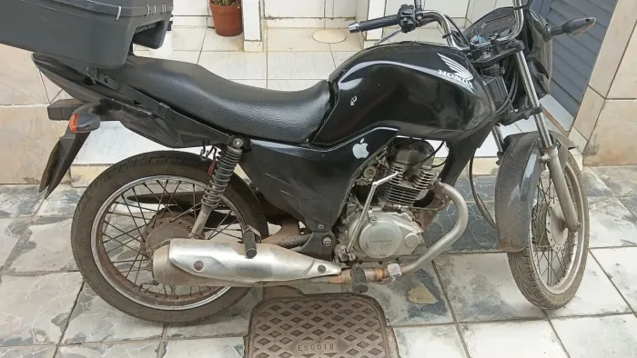 Moto para quem busca economia e trabalho como entregador. 