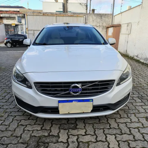 Volvo V60 T-4 Momentum 2.0 190cv 5P 2018