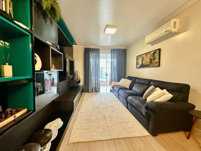 Apartamento mobiliado 3 quartos com suíte no bairro Presidente Médici em Chapecó