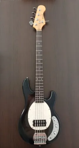 BAIXO HURRICANE B305A - 5 CORDAS ATIVO - R$ 1.500,00
