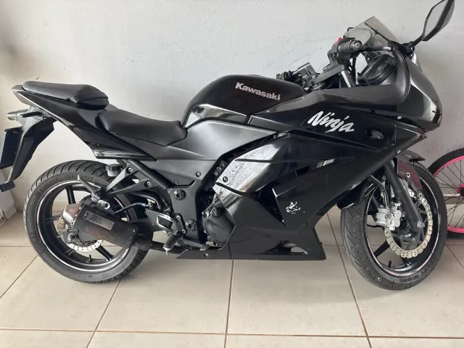 KAWASAKI NINJA 250R 2010 À VENDA