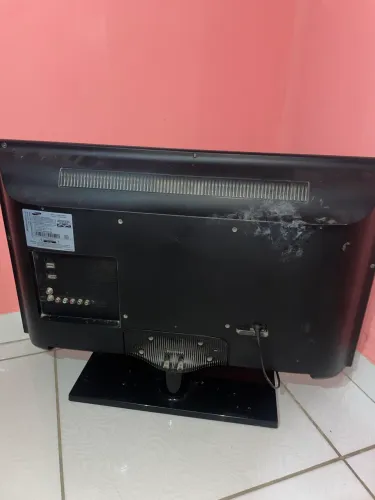 TV Samsung 32 muito bem conservada original