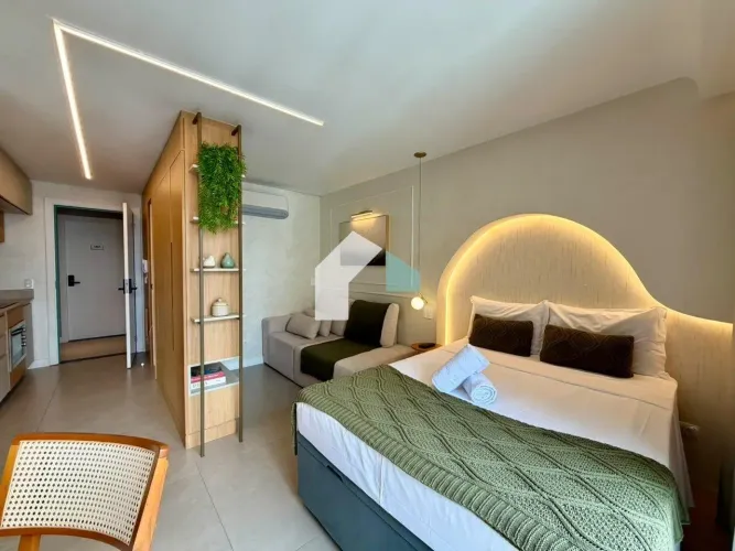 Studio no Batel já gerando renda | Mobiliado e porteira fechada