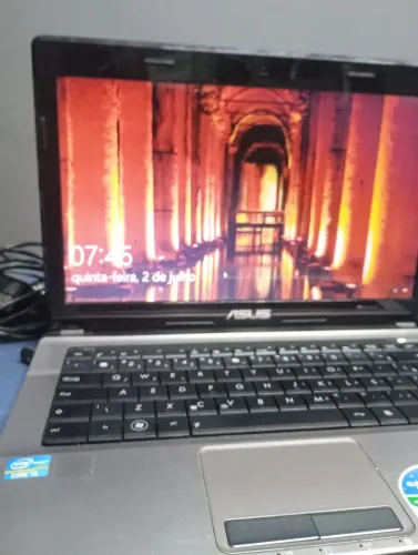 Notebook Asus i5 8 GB hd SSD bateria nova 