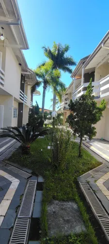 Casa geminada a 900 metros da Praia Capricórnio