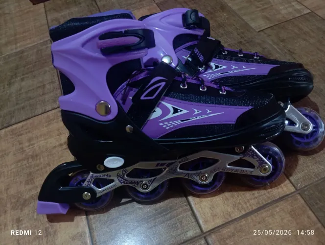 Patins roxo