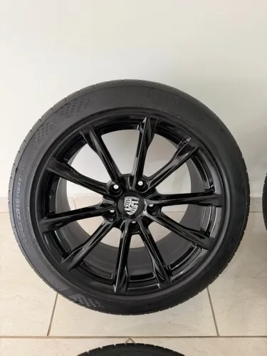 Rodas Originais Porsche 718 com Pneus